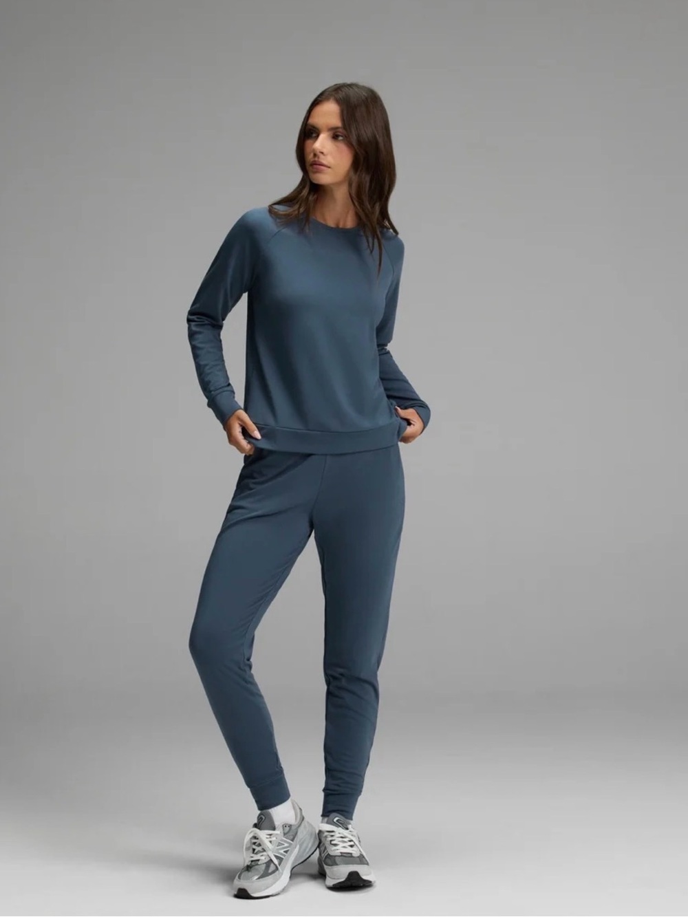 Cozy Earth Women’s Bamboo Joggers and Crewneck Set
